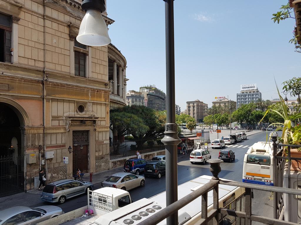 Ferienwohnung Piazza Politeama Palermo Exterior foto